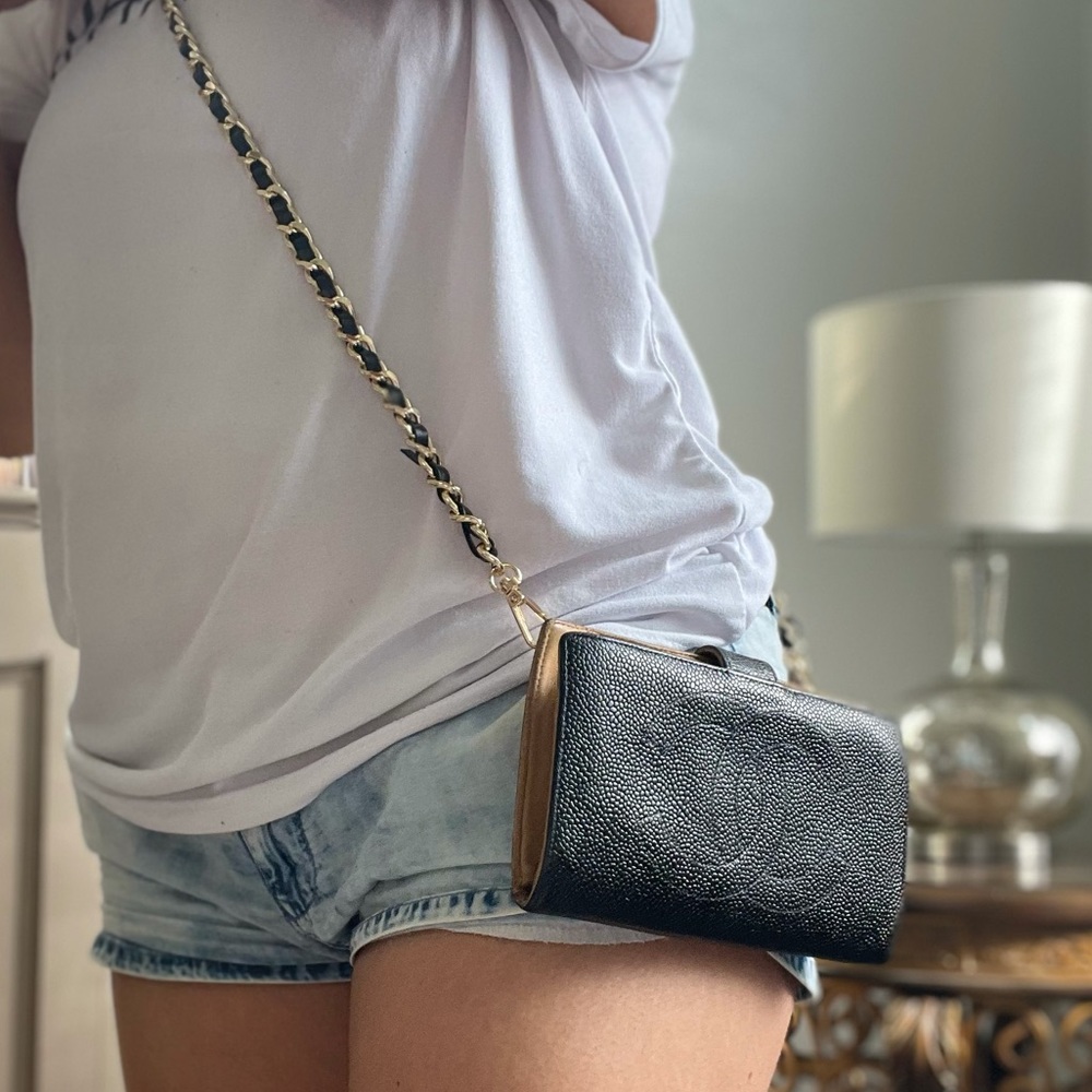 Chanel caviar leather wallet - Picture 9 of 11